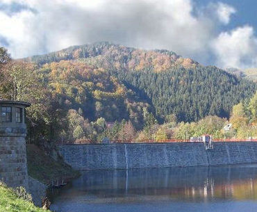 přehrada